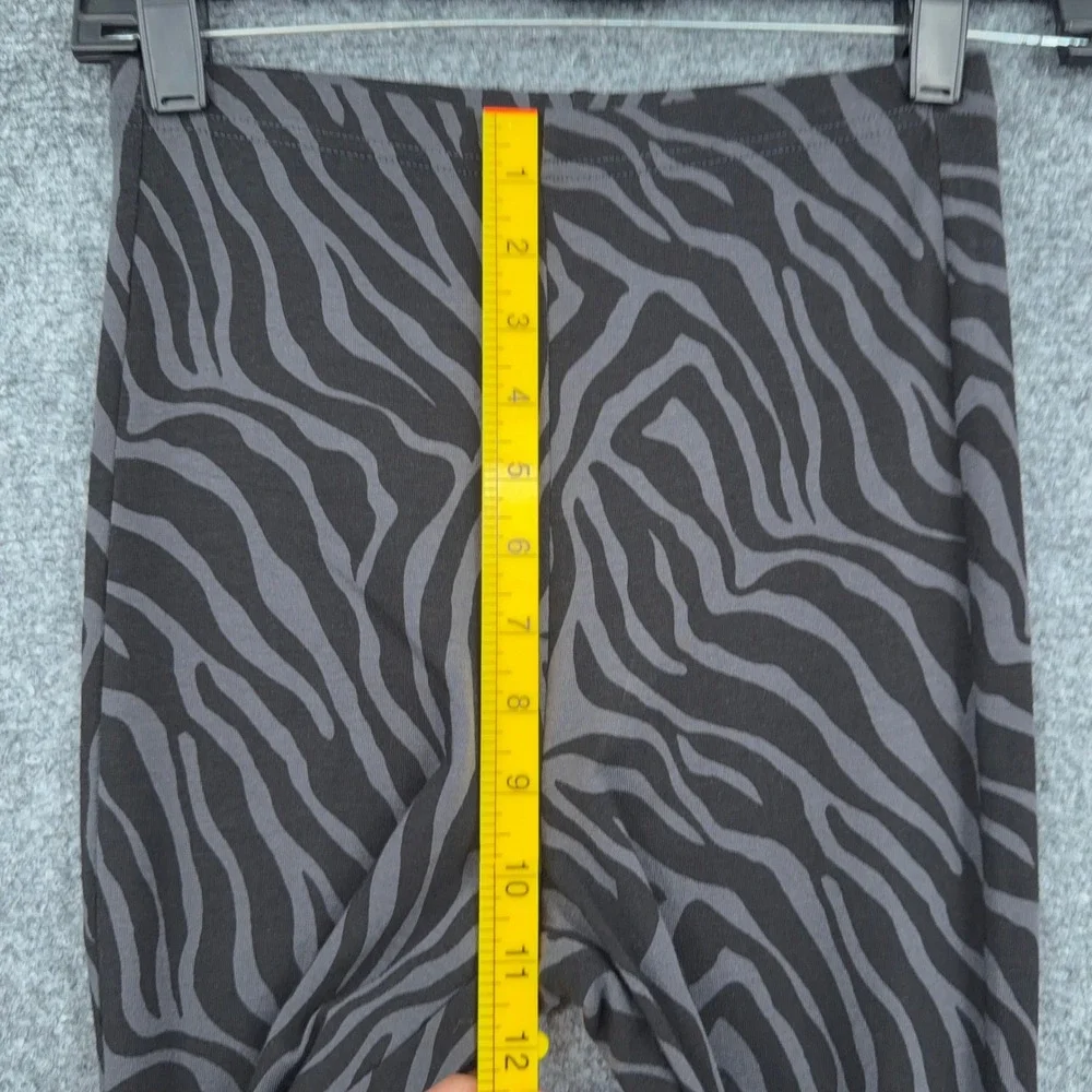 Old Navy Zebra Print‎ Girls XL 14-16 Cotton Black Gray Flare Leggings